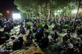 مراسم احیا شب بیست و یکم ماه رمضان در گلستان شهدای اصفهان‎