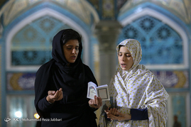 مراسم احیا شب بیست و یکم ماه رمضان در مسجد جمکران
