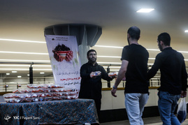 سفره افطار در ایوان انتظار