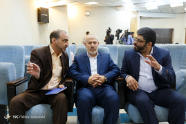 نشست خبری 