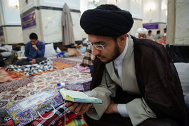 اعتکاف رمضانیه طلاب و دانش آموزان در حرم مطهر رضوی