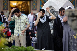 اعتکاف رمضانیه طلاب و دانش آموزان در حرم مطهر رضوی