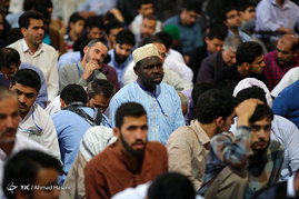 اعتکاف رمضانیه طلاب و دانش آموزان در حرم مطهر رضوی