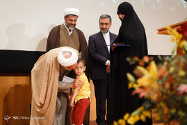 دیدار معاون اول قوه قضائیه با خانواده معظم شهدا
