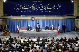 دیدار مسئولان نظام و سفرای کشورهای اسلامی و رهبر معظم انقلاب