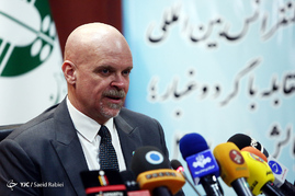 نشست خبری 