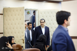 بازدید وزیر بهداشت از مرکز سنجش آموزش پزشکی