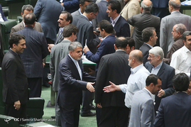 حضور وزیر ارشاد در صحن علنی مجلس