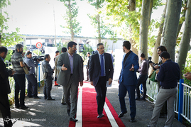 بازدید سفرا و نمایندگان سیاسی مقیم تهران از بازداشگاه اوین