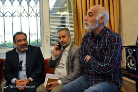 بازدید معاون سیما از پشت صحنه سریال در جستجوی آرامش