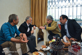 بازدید معاون سیما از پشت صحنه سریال در جستجوی آرامش