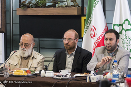 جلسه شورای شهر در باغ کتاب تهران