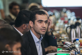 جلسه شورای شهر تهران در باغ کتاب تهران