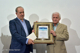 بیست و چهارمین «تولد ماه» به مناسبت زادروز اکبر عالمی(مجری، کارشناس تلویزیونی و کارگردان پیشکسوت ایرانی) عصر دوشنبه با حضور جمعی از هنرمندان در موزه هنرهای دینی امام علی (ع) برگزار ‌شد.