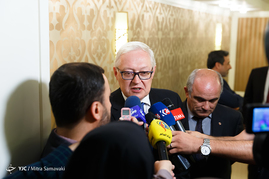 دیدار معاون وزیرخارجه روسیه با عباس عراقچی