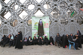 مراسم روز عفاف و حجاب در میدان امام حسین(ع)‎