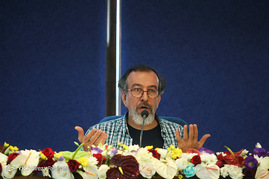 نشست خبری دبیر سی و ششمین جشنواره بین المللی تئاتر فجر