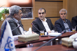 نشست وزیر بهداشت با کارکنان بیمه سلامت‎