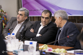 نشست وزیر بهداشت با کارکنان بیمه سلامت‎