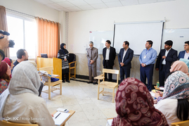 بازدید حداد عادل رییس بنیاد سعدی از دوره ی دانش افزایی زبان فارسی در دانشگاه علامه