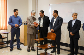 بازدید حداد عادل رییس بنیاد سعدی از دوره ی دانش افزایی زبان فارسی در دانشگاه علامه