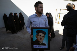 استقبال از پیکر سه شهید دفاع مقدس در مشهد مقدس