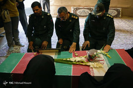 استقبال از پیکر سه شهید دفاع مقدس در مشهد مقدس