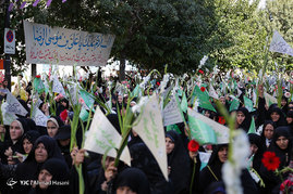 گلباران حرم امام رضا (ع) در روز تولد حضرت معصومه (س)