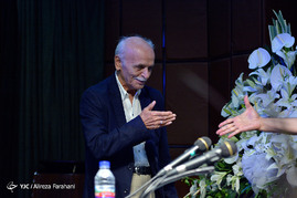 آئین رونمایی کتاب مکتوب و صوتی داستان رستم و سهراب