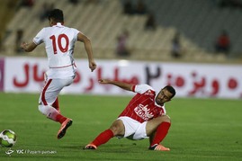 دیدار تیم های فوتبال پرسپولیس و فولاد خوزستان