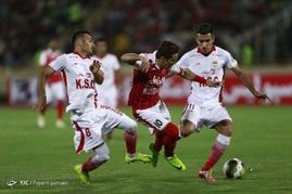 دیدار تیم های فوتبال پرسپولیس و فولاد خوزستان