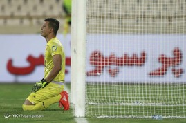 دیدار تیم های فوتبال پرسپولیس و فولاد خوزستان
