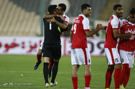 دیدار تیم های فوتبال پرسپولیس و فولاد خوزستان
