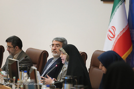 نشست هم اندیشی زنان فعال در عرصه های اقتصادی