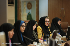 نشست هم اندیشی زنان فعال در عرصه های اقتصادی