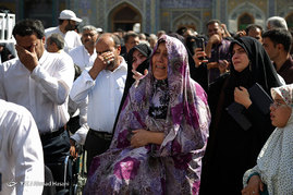تشرف میهمانان ویژه امام رضا (ع) در قالب طرح معین الضعفا به حرم مطهر رضوی