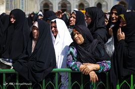 تشرف میهمانان ویژه امام رضا (ع) در قالب طرح معین الضعفا به حرم مطهر رضوی