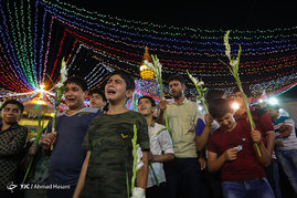 آذین بندی حرم مطهر رضوی در شب ولادت حضرت رضا(ع)