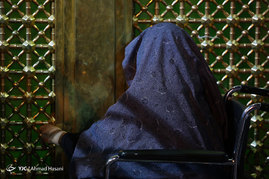 آذین بندی حرم مطهر رضوی در شب ولادت حضرت رضا(ع)