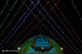 آذین بندی حرم مطهر رضوی در شب ولادت حضرت رضا(ع)