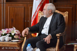 دیدار ظریف با معاون رئیس جمهوری غنا