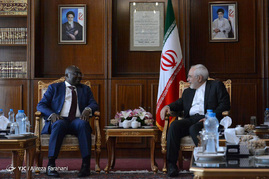 دیدار ظریف با معاون رئیس جمهوری غنا