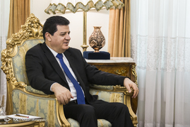 دیدار نخست وزیر سوریه با شمخانی