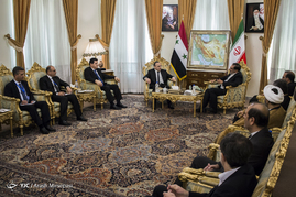 دیدار نخست وزیر سوریه با شمخانی