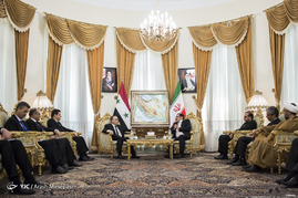 دیدار نخست وزیر سوریه با شمخانی
