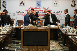 امضای قرارداد همکاری مشترک بین ایران و کارخانه رنو فرانسه
