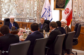 دیدار الله شکور پاشازاده رییس علمای دینی قفقاز از میهمانان مراسم تحلیف رییس جمهور با لاریجانی‎
