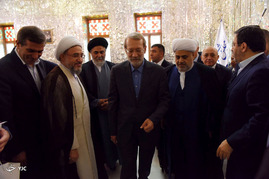 دیدار الله شکور پاشازاده رییس علمای دینی قفقاز از میهمانان مراسم تحلیف رییس جمهور با لاریجانی‎