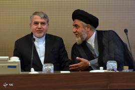 دیدار الله شکور پاشازاده رییس علمای دینی قفقاز از میهمانان مراسم تحلیف رییس جمهور با وزیر ارشاد‎