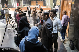 جلسه ارائه برنامه‌های نامزدهای شهرداری تهران